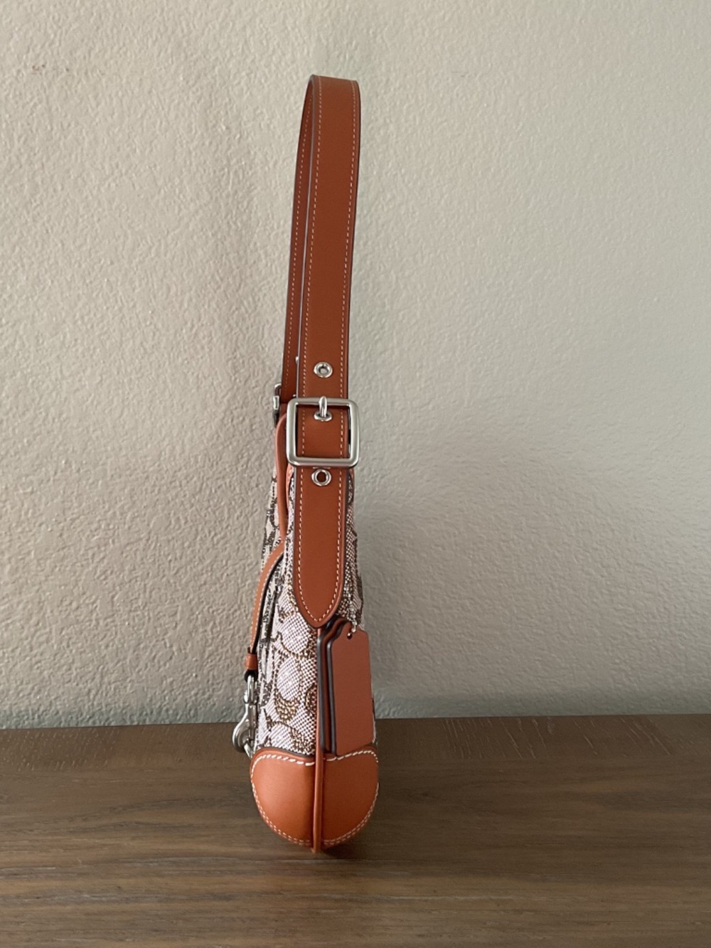 Coach Crystal Signature Jacquard Hamptons Hobo - Picture 4 of 16